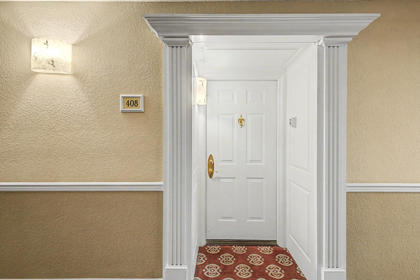 4200 N Miller Road 408