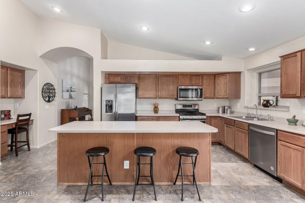Photo of 9521 W Ruth Avenue, Peoria, AZ 85345 (MLS # 6924917)
