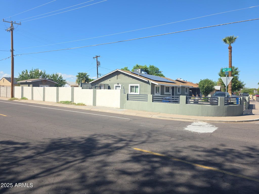 Photo of 6101 W Marlette Avenue, Glendale, AZ 85301 (MLS # 6919986)