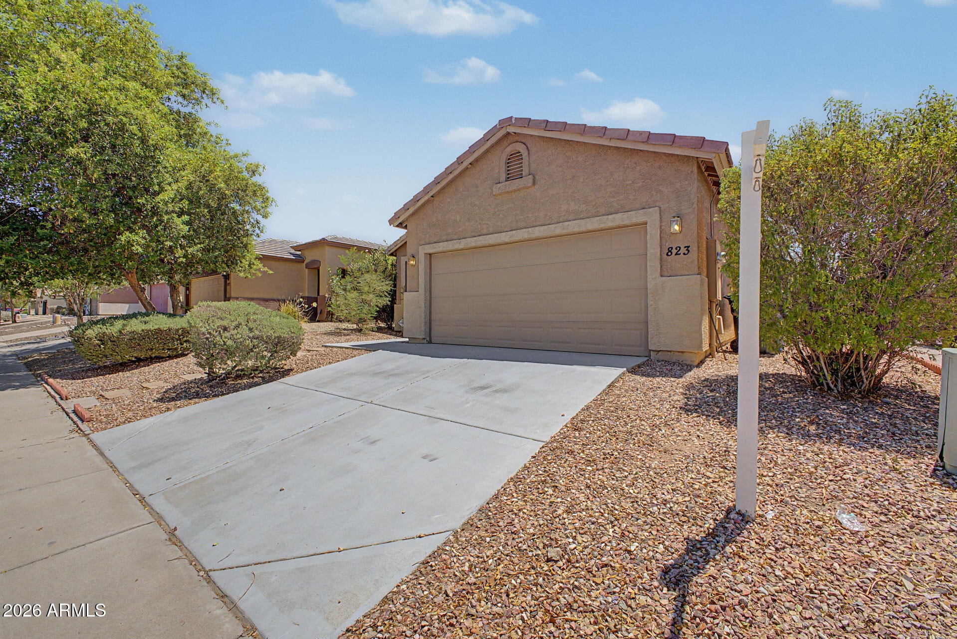 823 W LYDIA Lane