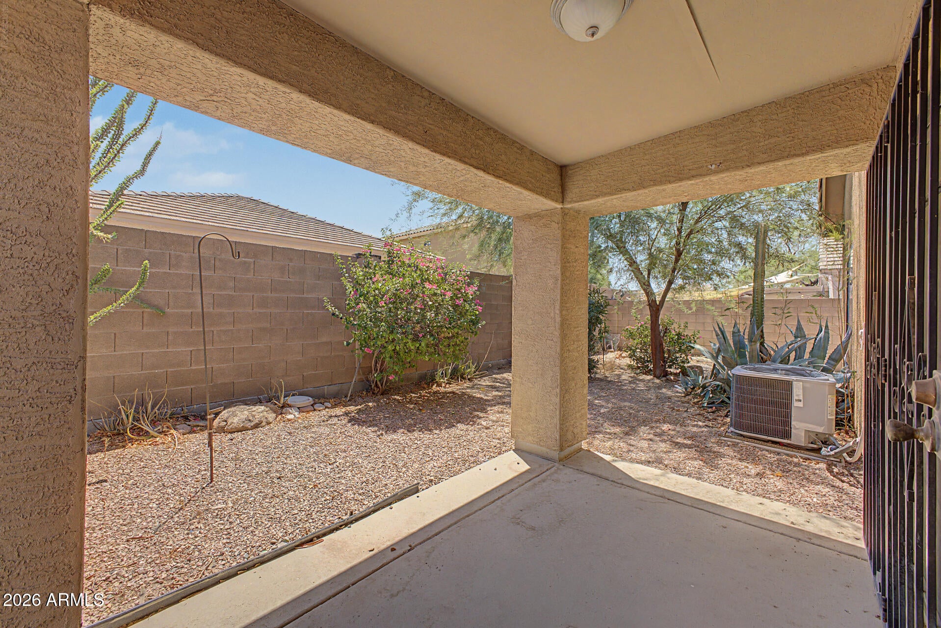 823 W LYDIA Lane
