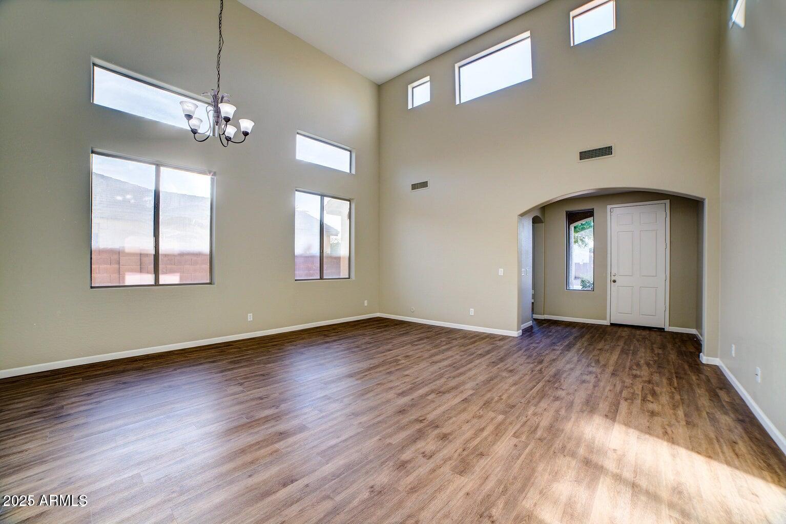 16843 W IRONWOOD Street