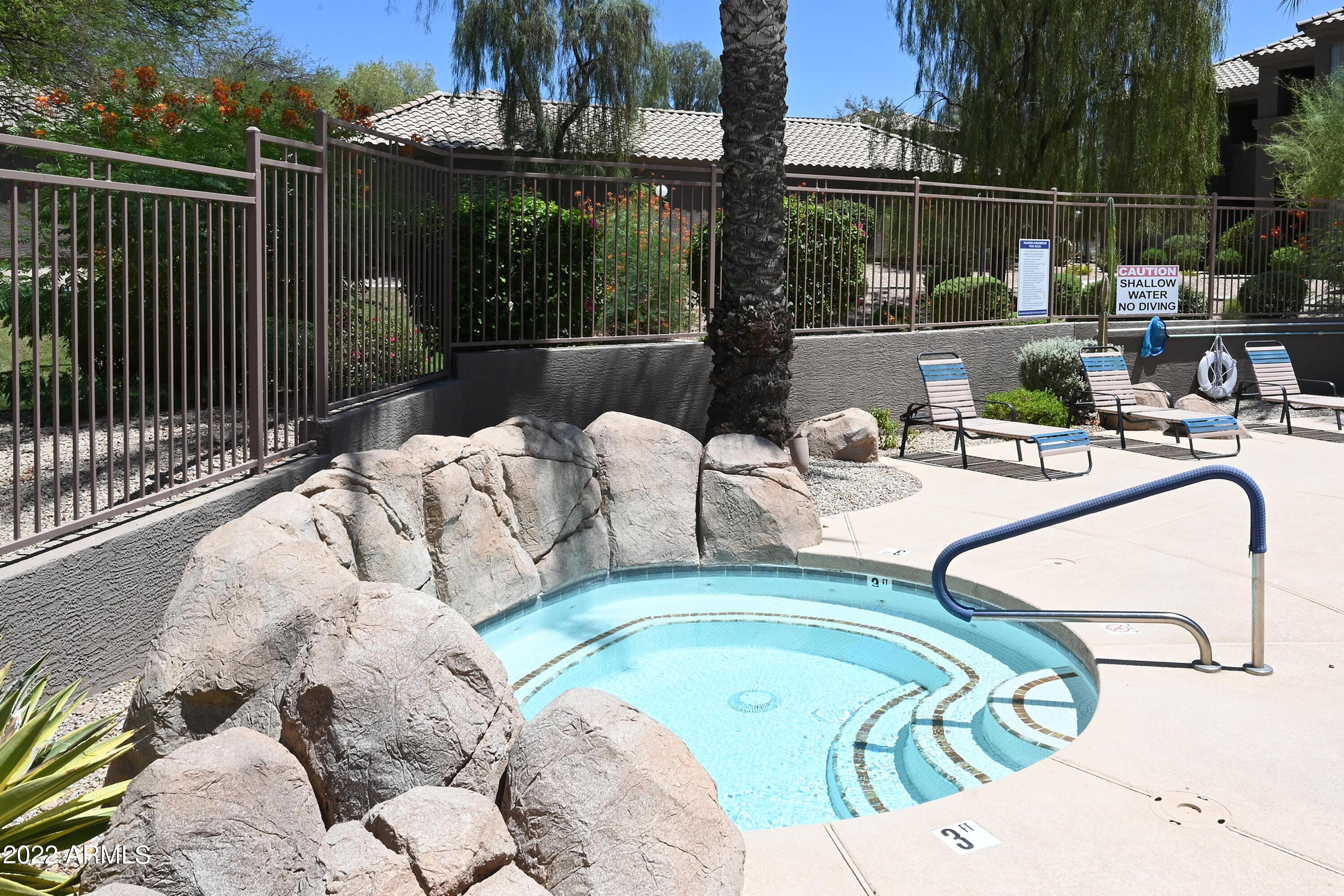 11680 E SAHUARO Drive 1023