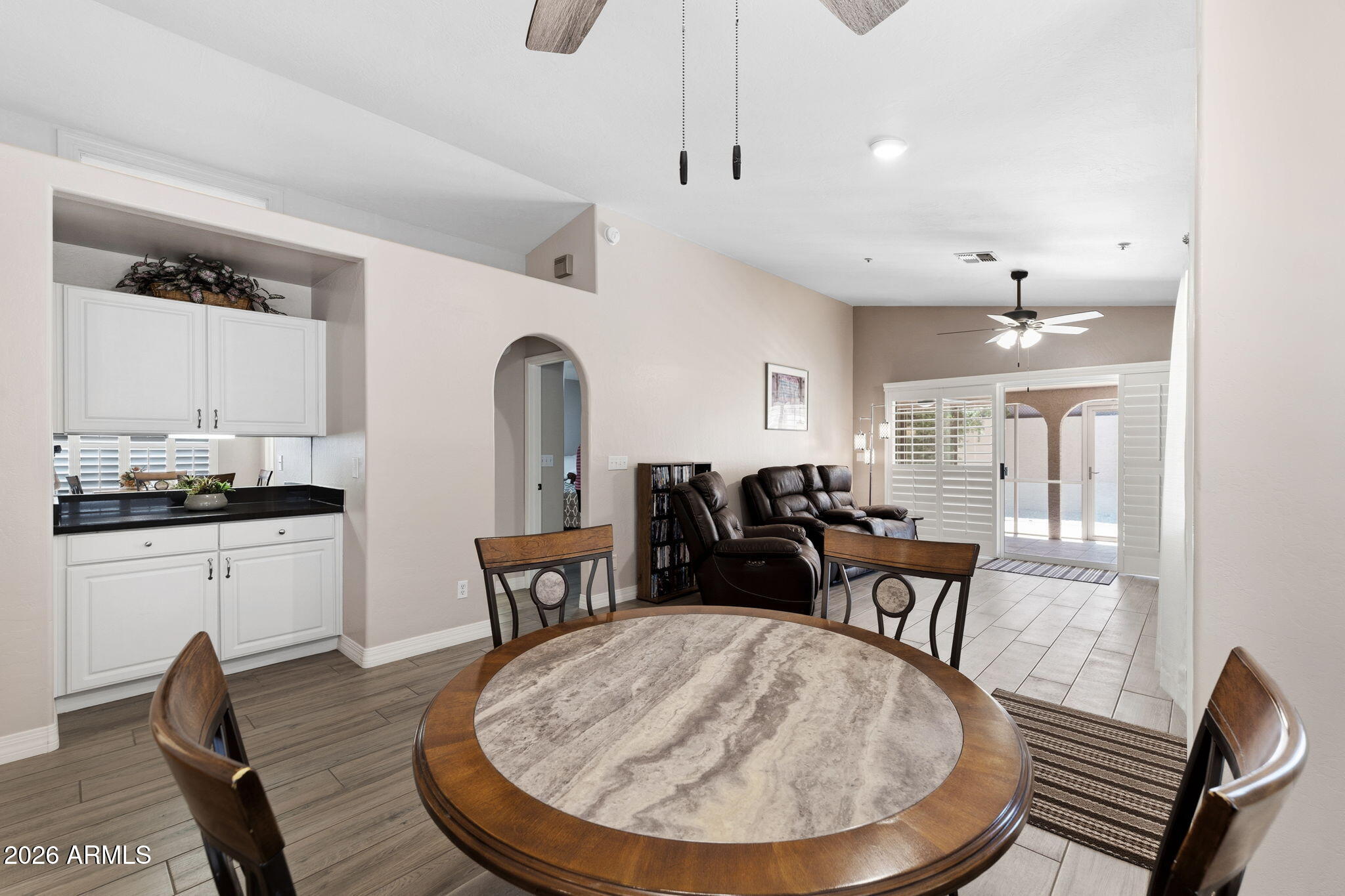 702 LEISURE WORLD --