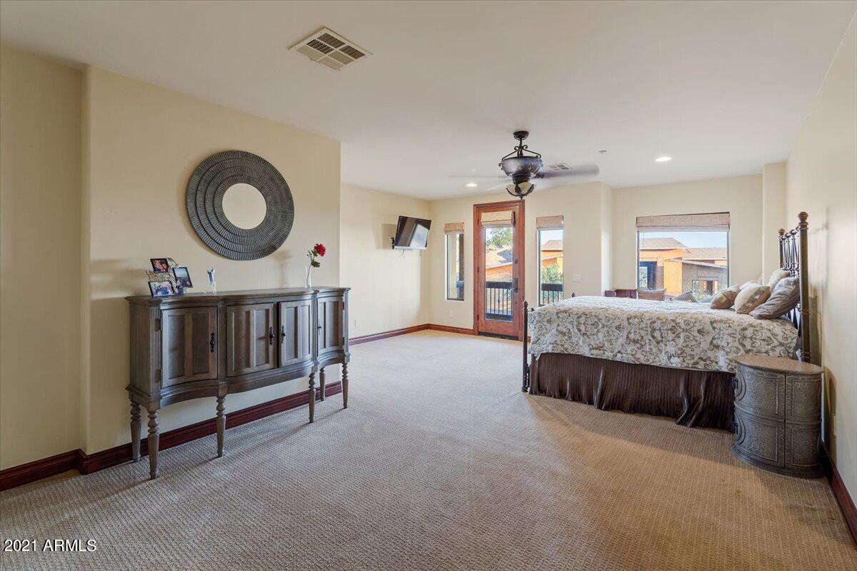 GOLD MOUNTAIN PRESERVE - Residential