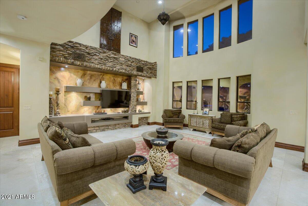 GOLD MOUNTAIN PRESERVE - Residential