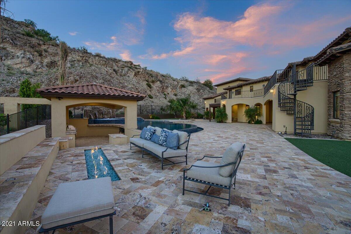 GOLD MOUNTAIN PRESERVE - Residential