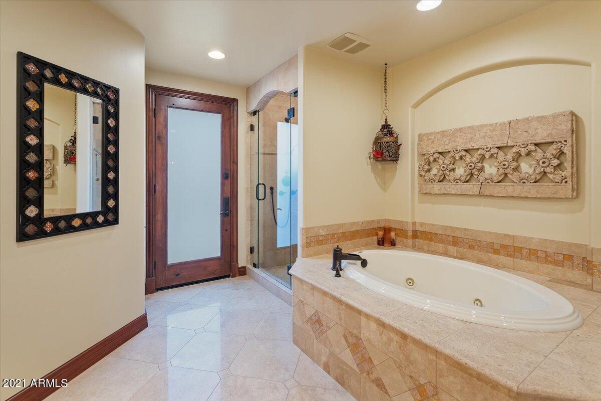GOLD MOUNTAIN PRESERVE - Residential