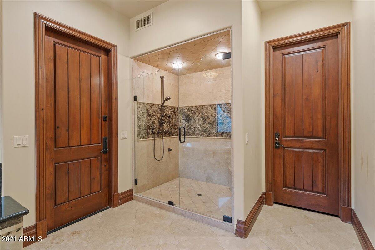 GOLD MOUNTAIN PRESERVE - Residential