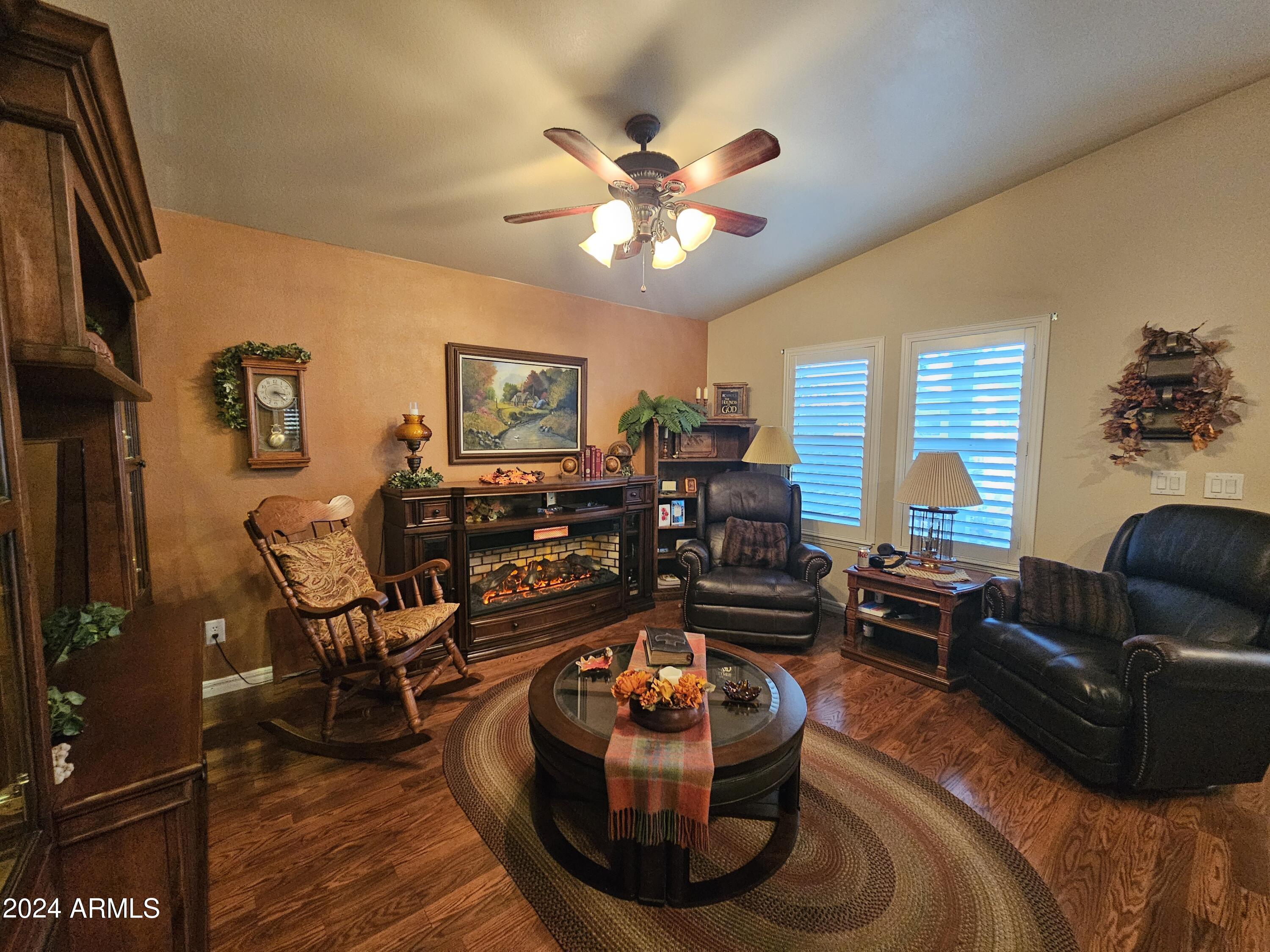 650 N Hawes Road 4123