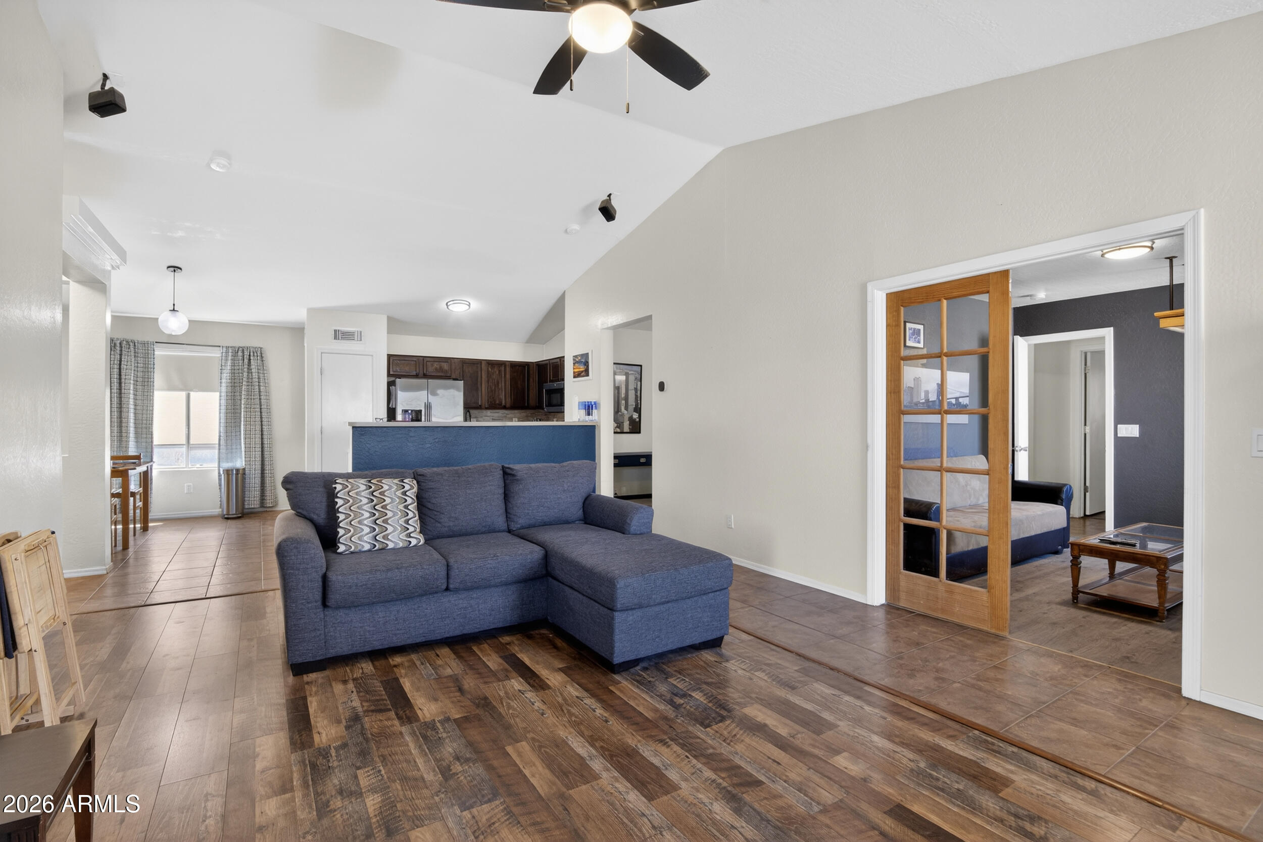 1624 E CARDINAL Drive