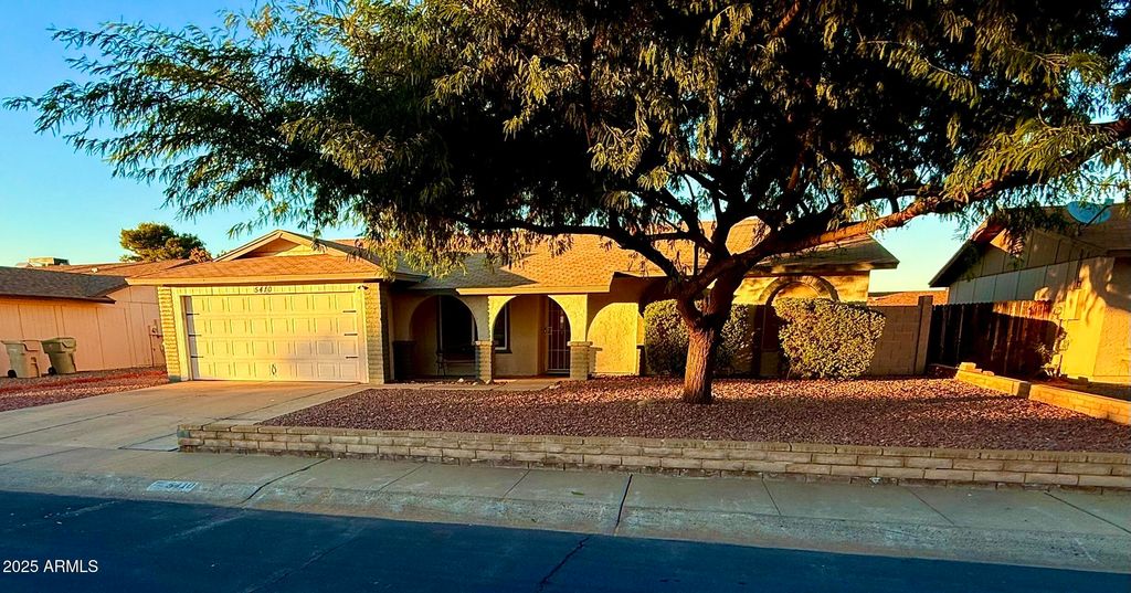 Photo of 5410 W Altadena Avenue, Glendale, AZ 85304 (MLS # 6955566)