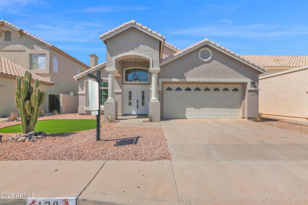 Photo of 138 W El Freda Road, Tempe, AZ 85284 (MLS # 7058490)