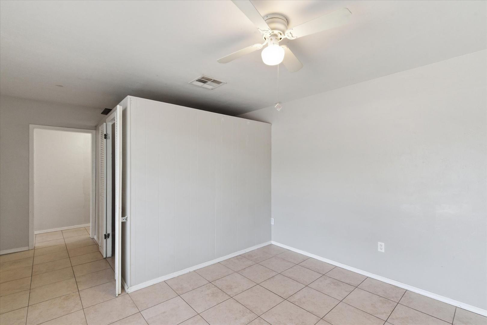 2609 W Morten Avenue Unit 1