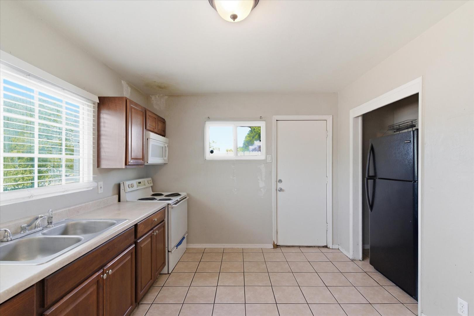 2609 W Morten Avenue Unit 1