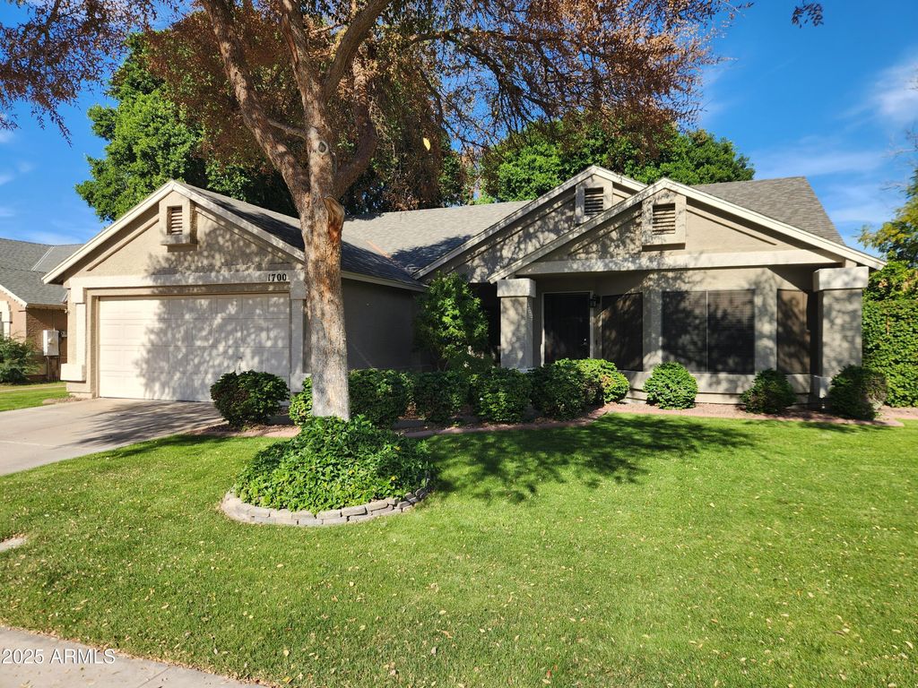 Photo of 1700 E Kent Avenue, Chandler, AZ 85225 (MLS # 6962369)