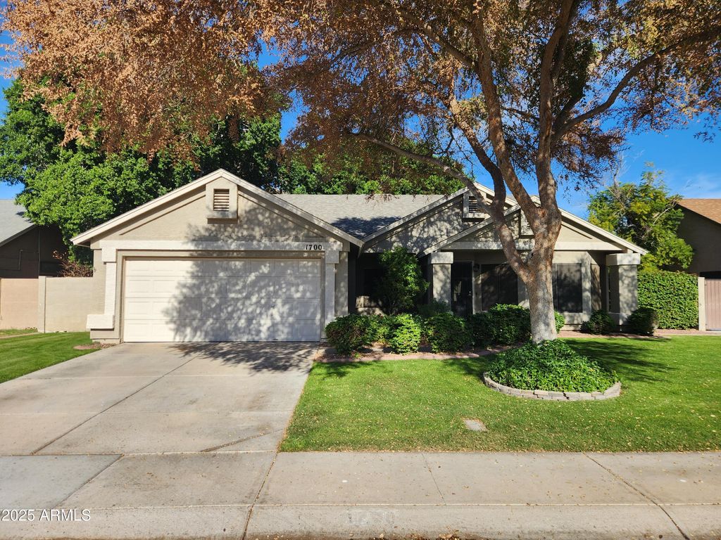 Photo of 1700 E Kent Avenue, Chandler, AZ 85225 (MLS # 6962369)