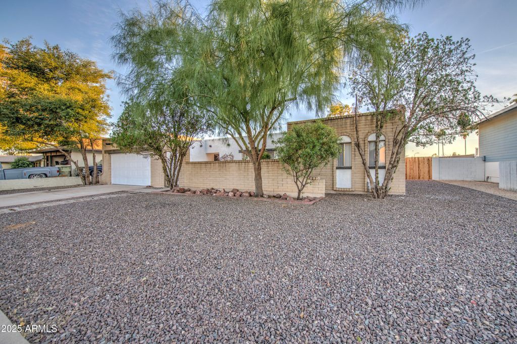 Photo of 4733 W Hayward Avenue, Glendale, AZ 85301 (MLS # 6962426)