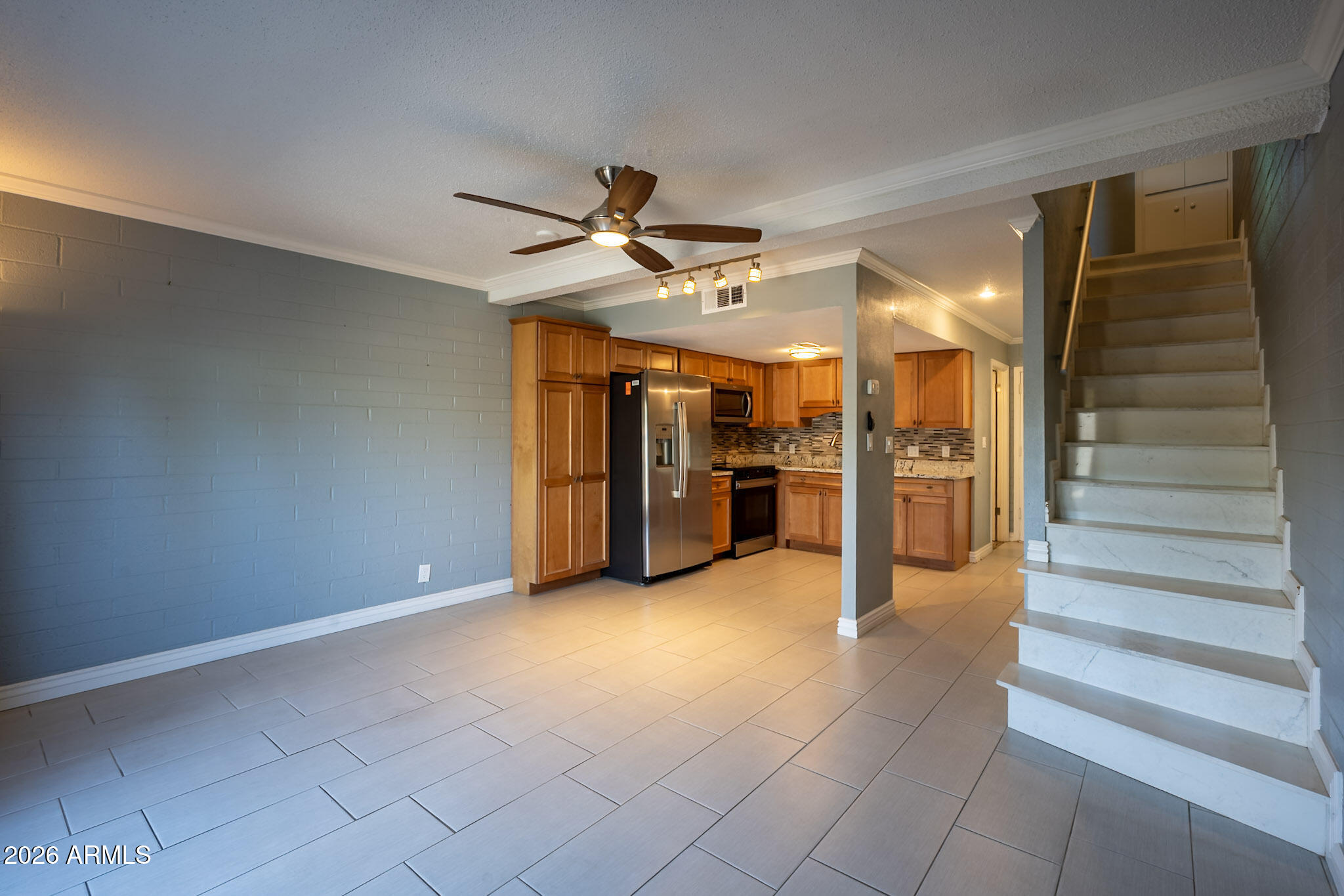 2636 W BERRIDGE Lane C-12