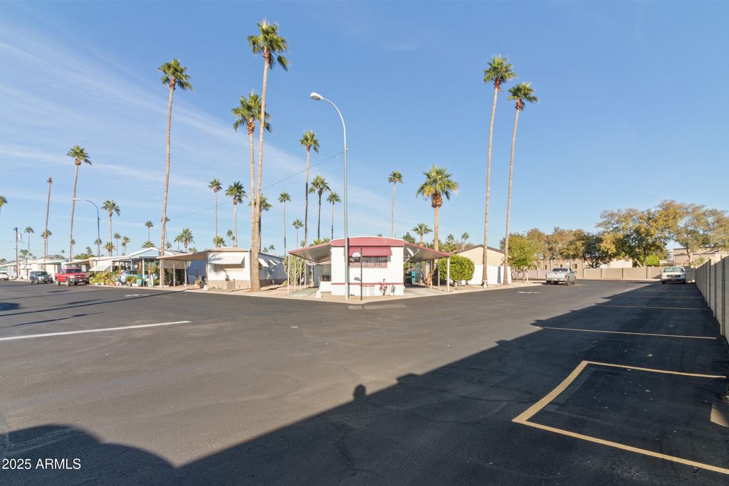 Photo of 7807 E Main Street #B30, Mesa, AZ 85207 (MLS # 6952530)