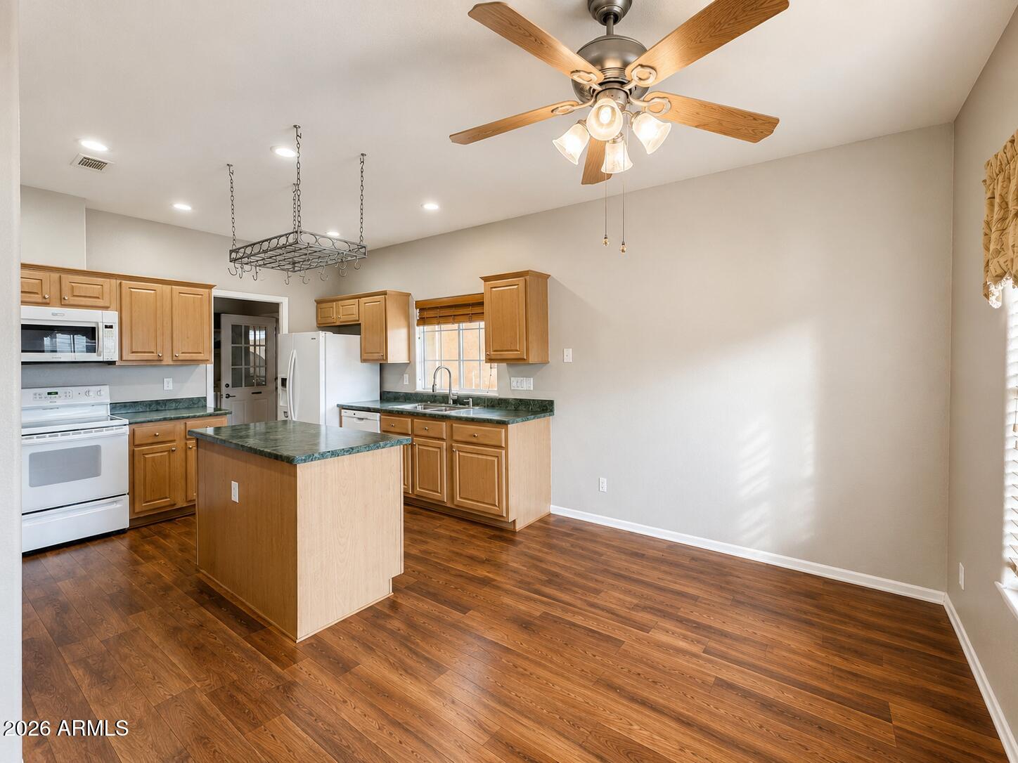 2400 E BASELINE Avenue 87