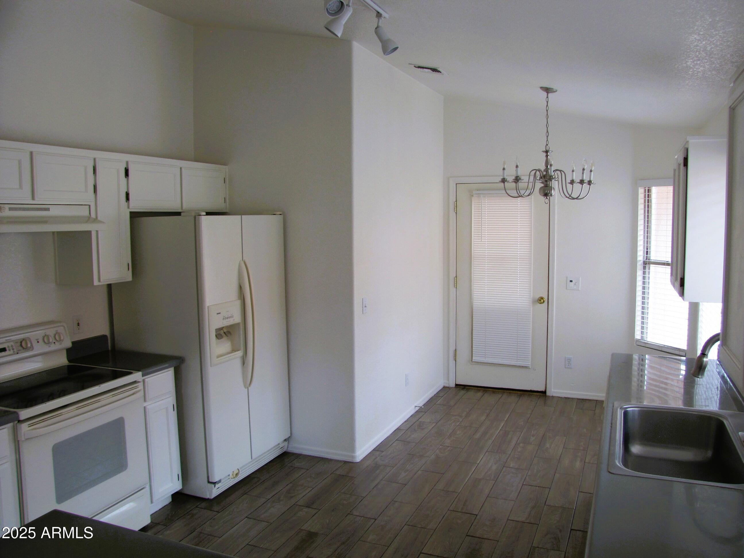 CHAPARRAL VILLAGE SOUTH PHASE B - Residential Lease