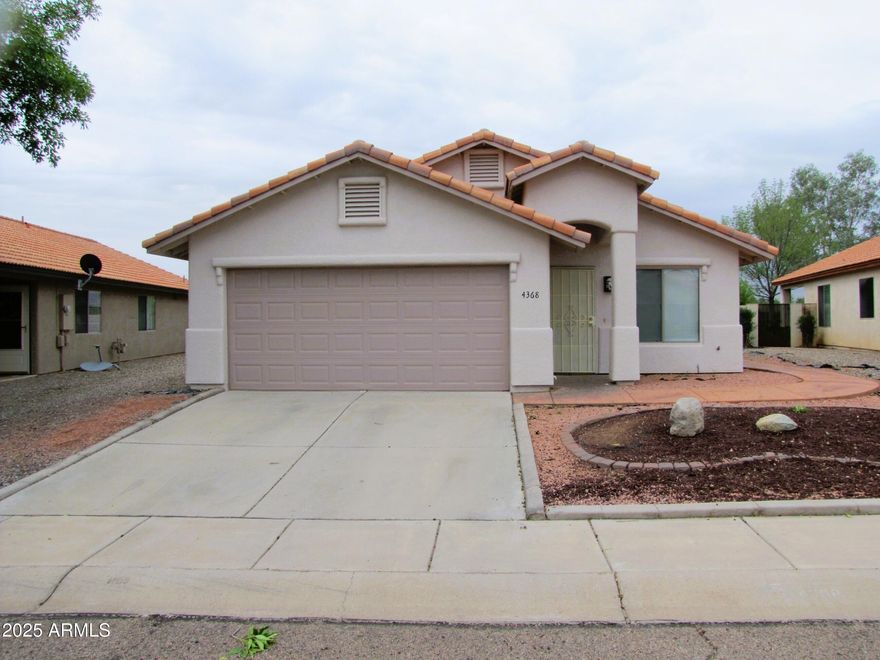 This well-maintained, 3BR/2BA/2CG, 1,390 sq.ft. home in Sierra Vista, AZ is minutes from Ft. Huachuca, shopping, schools and Canyon Vista Medical Center. The property has all wood-look tile thoughtout the home. The property has a washer and dryer and central A/C.  Enjoy your evenings out on the back patio with a fire and a view of the Huachuca Mountains.