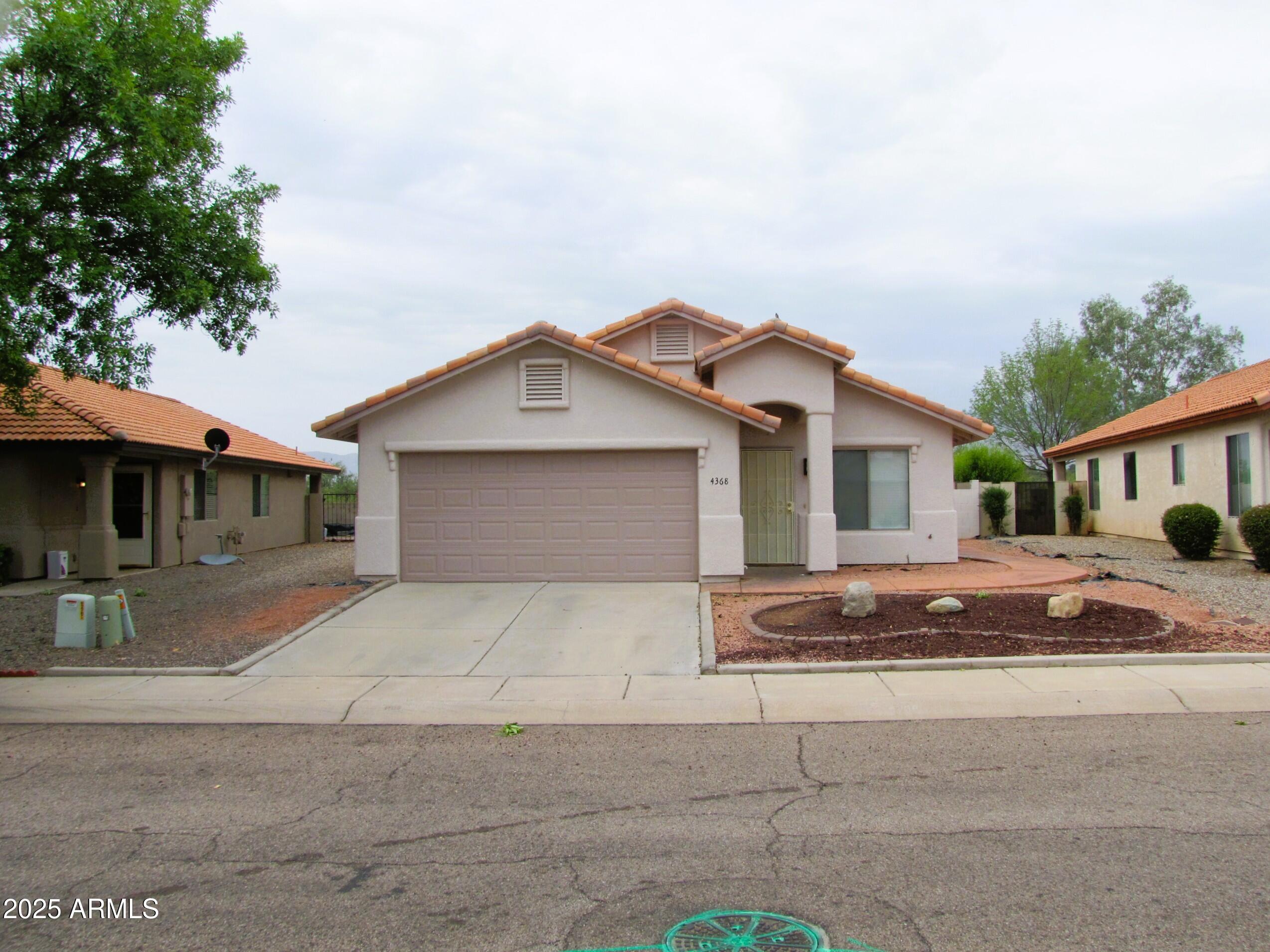 CHAPARRAL VILLAGE SOUTH PHASE B - Residential Lease