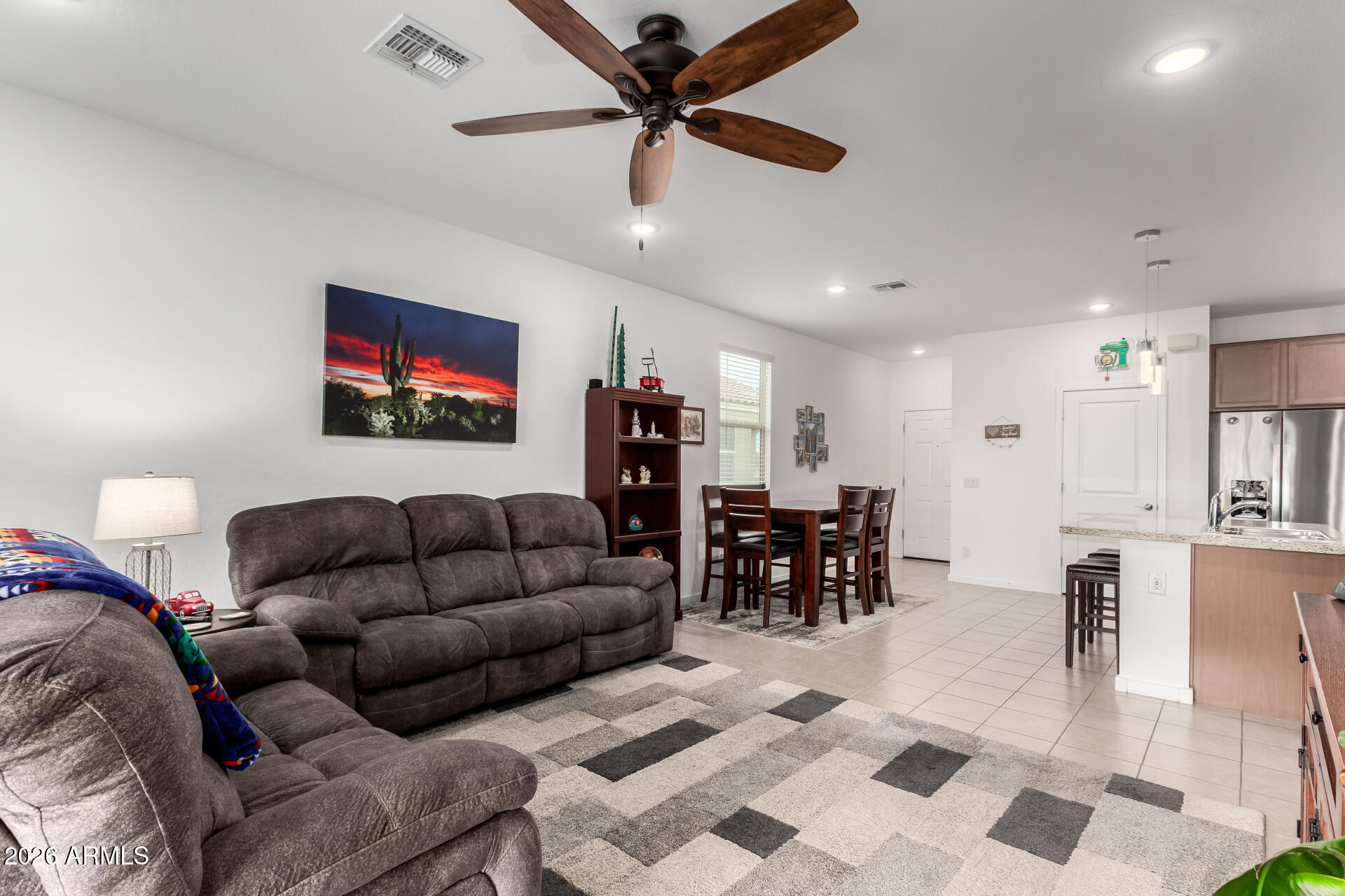 3668 E HENSON Street