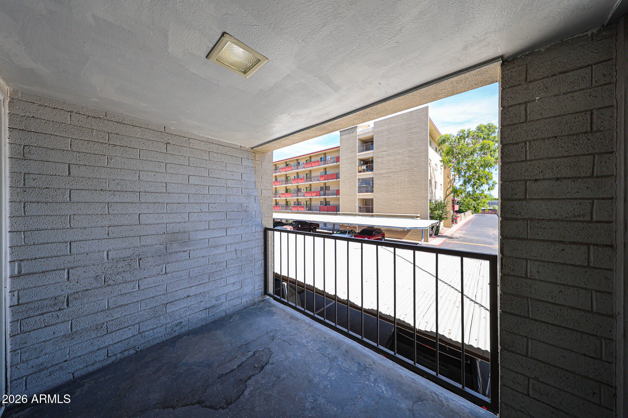 351 E Thomas Road D201