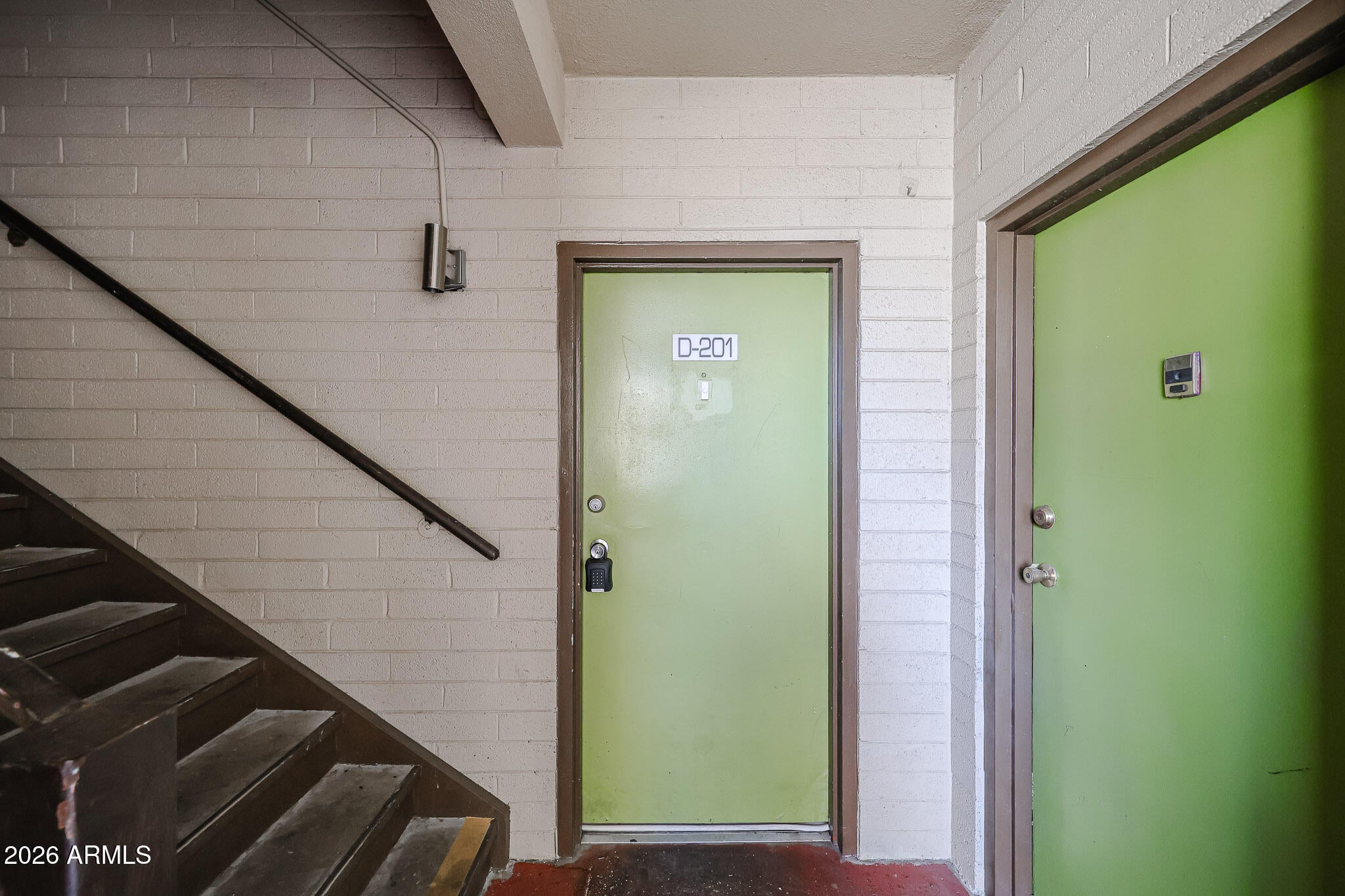 351 E Thomas Road D201