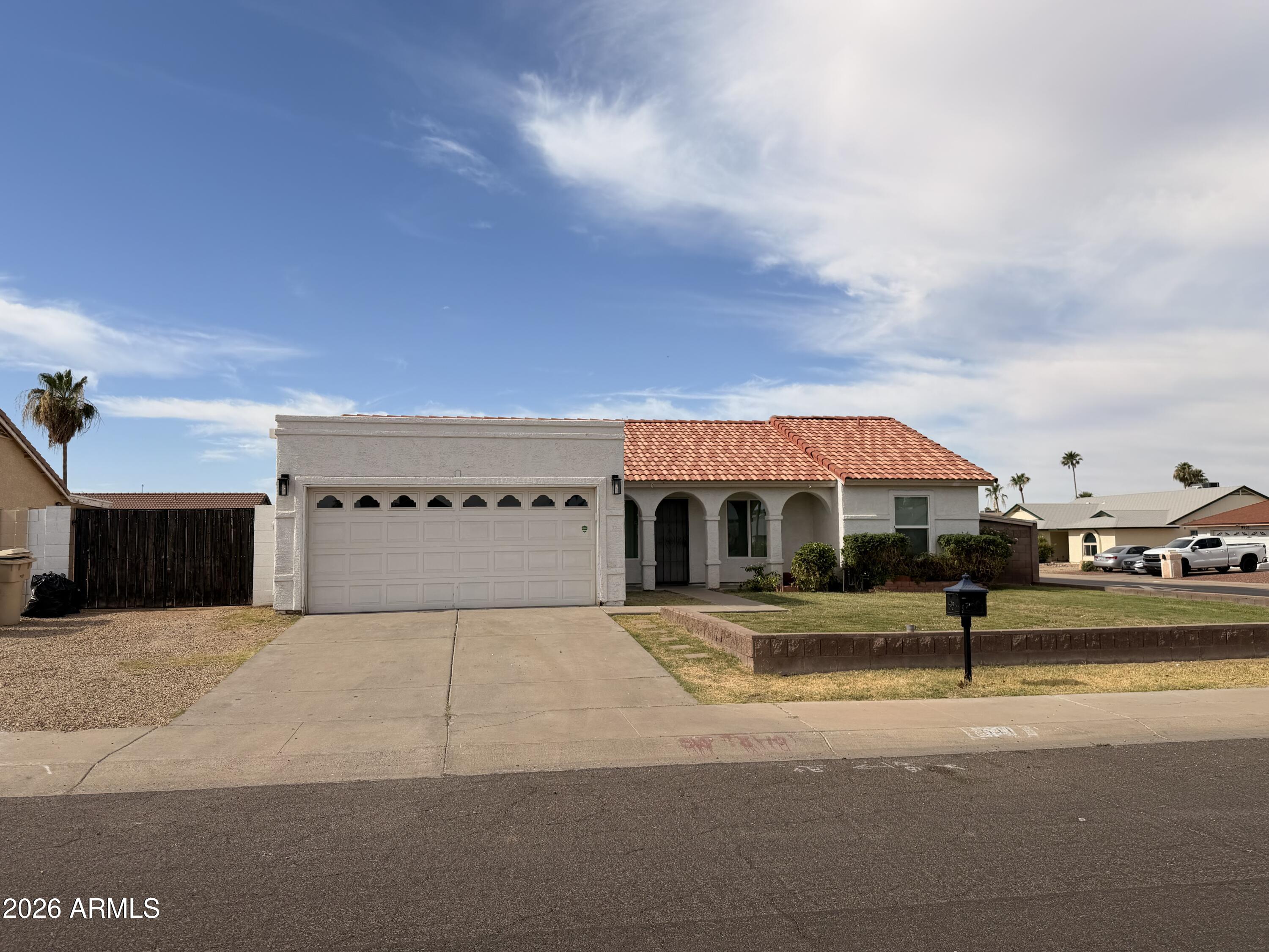 6413 W ONYX Avenue