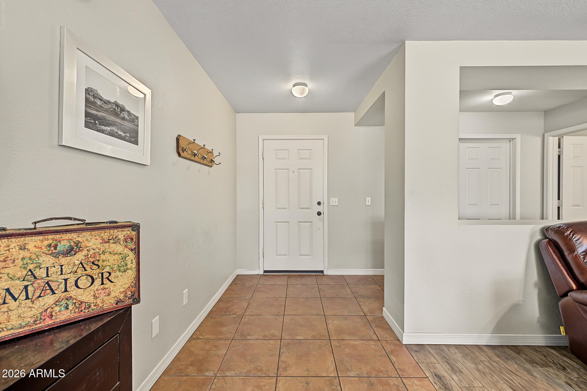 10609 W DALEY Lane