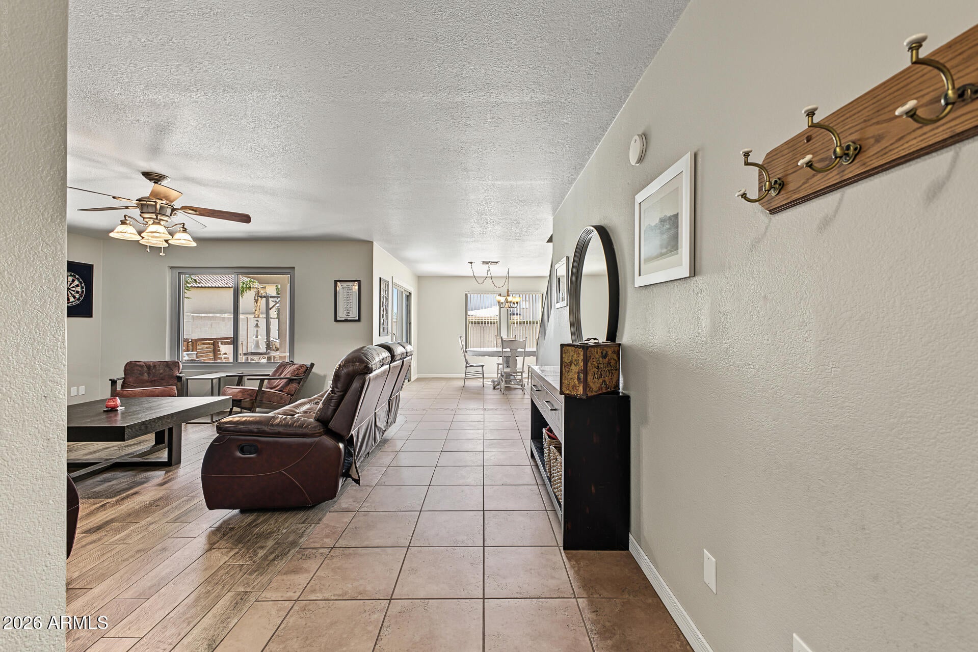 10609 W DALEY Lane