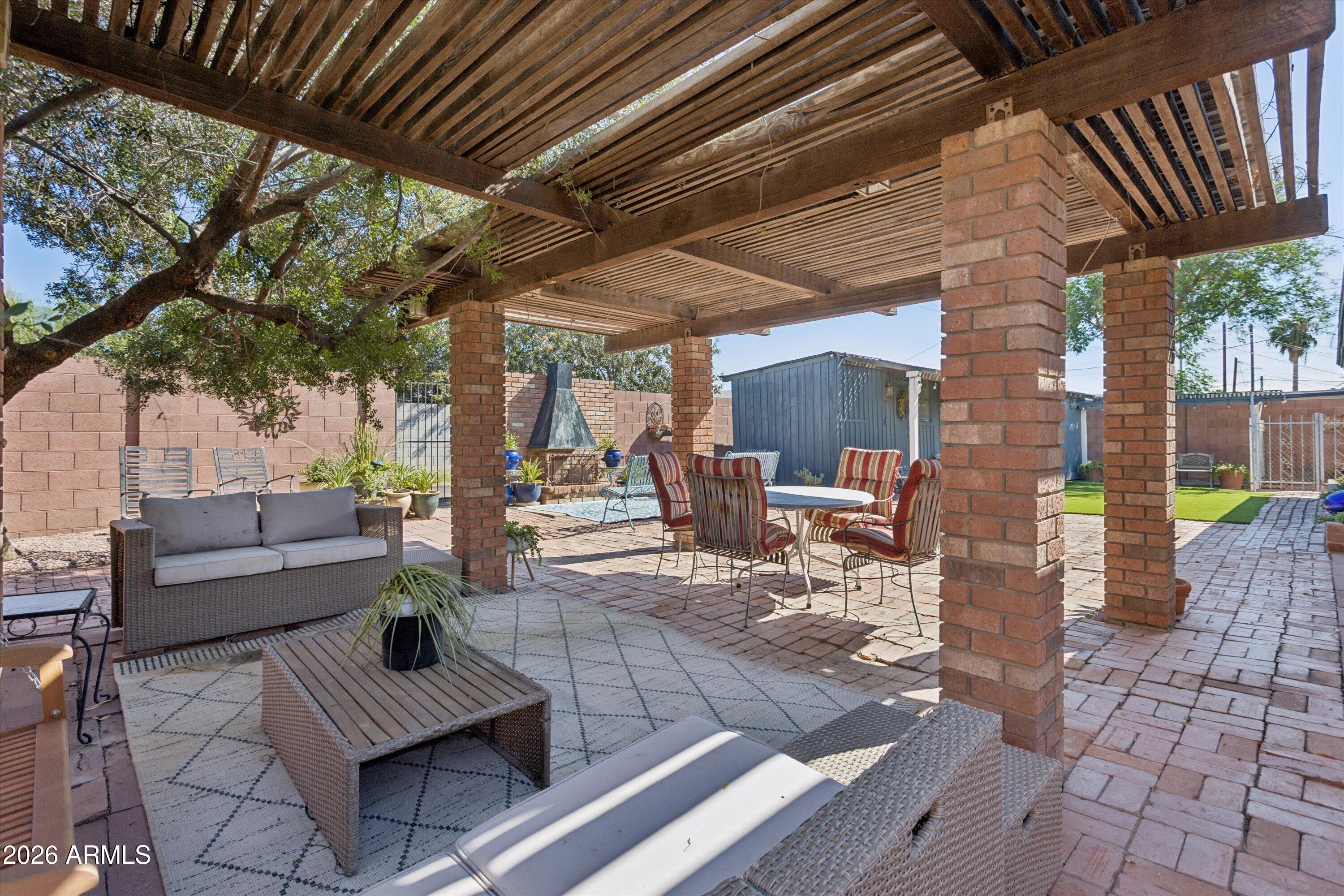 116 W ORCHID Lane