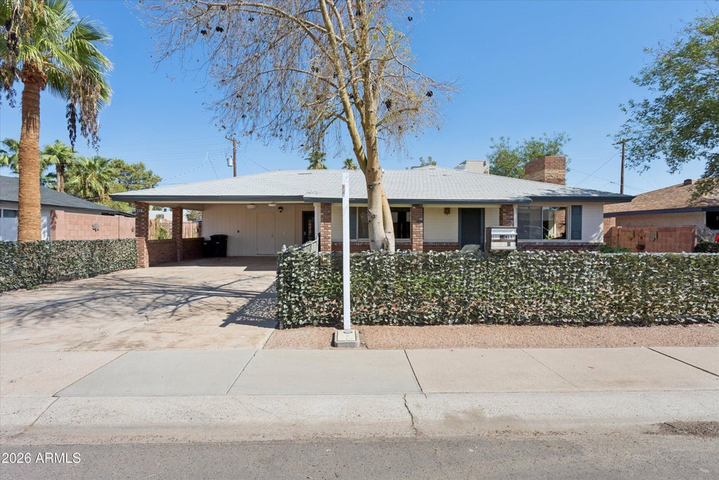 Photo of 116 W Orchid Lane, Chandler, AZ 85225 (MLS # 7074426)