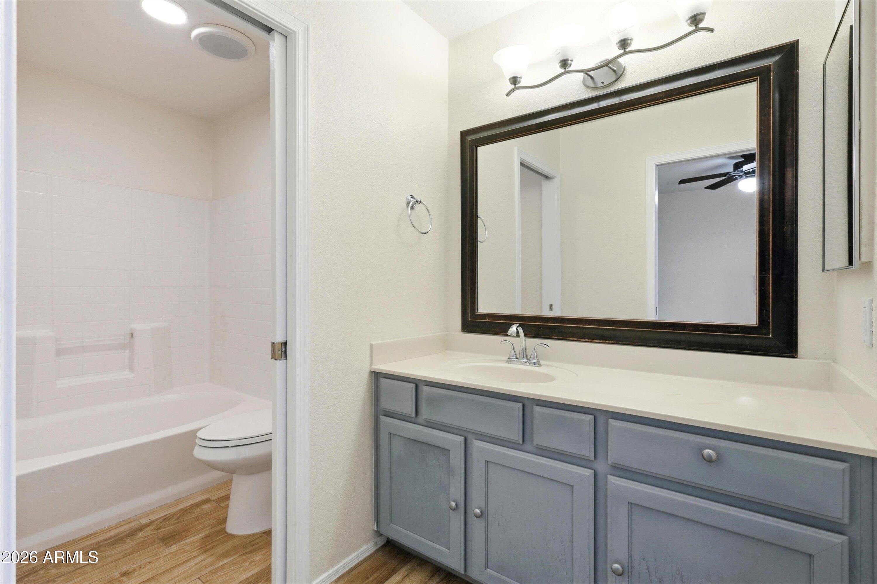 225 W 1ST Street 120