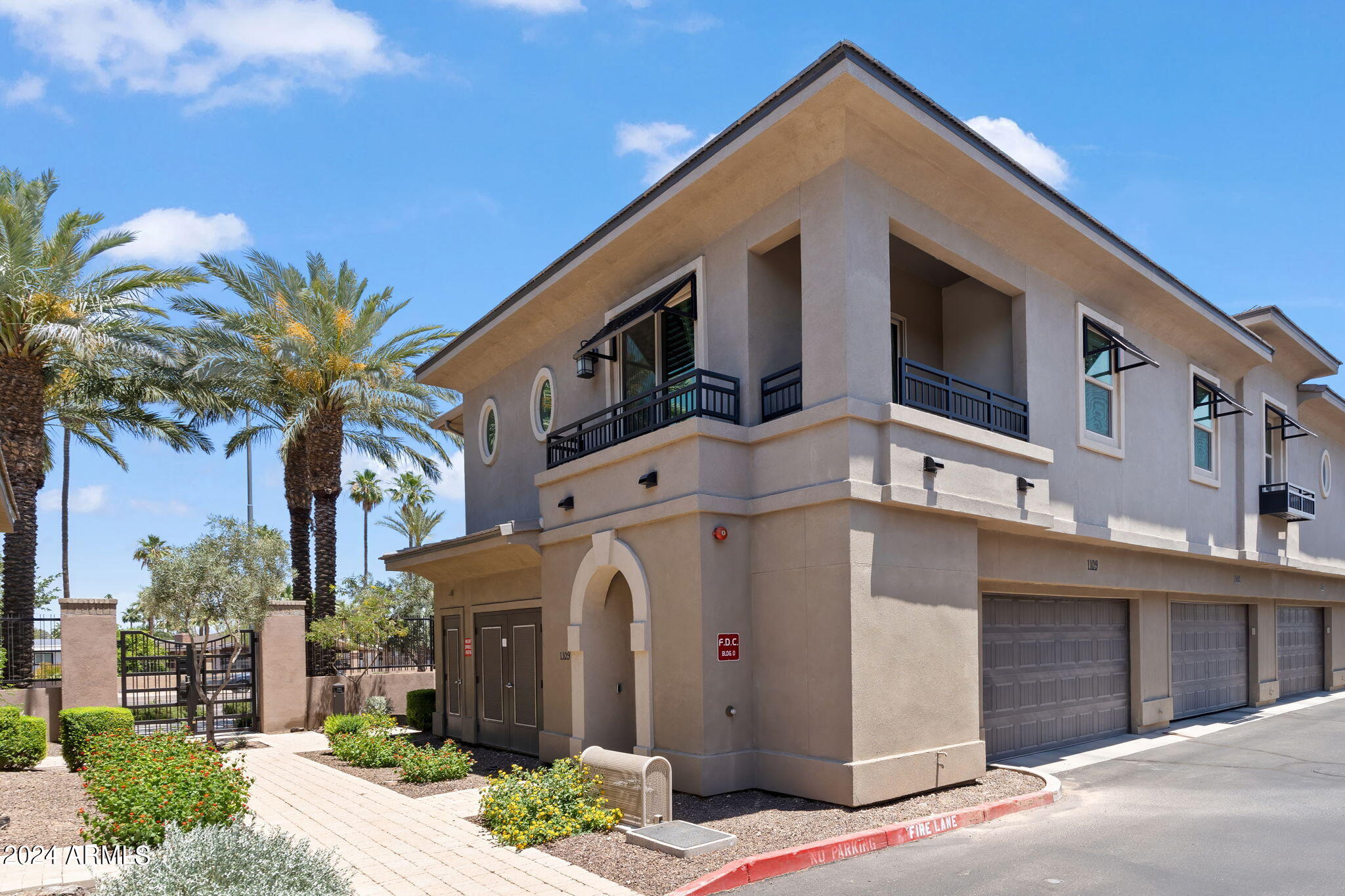 Scottsdale, Arizona 85251, United States, 3 Bedrooms Bedrooms, ,2 BathroomsBathrooms,Residential,Active,242437