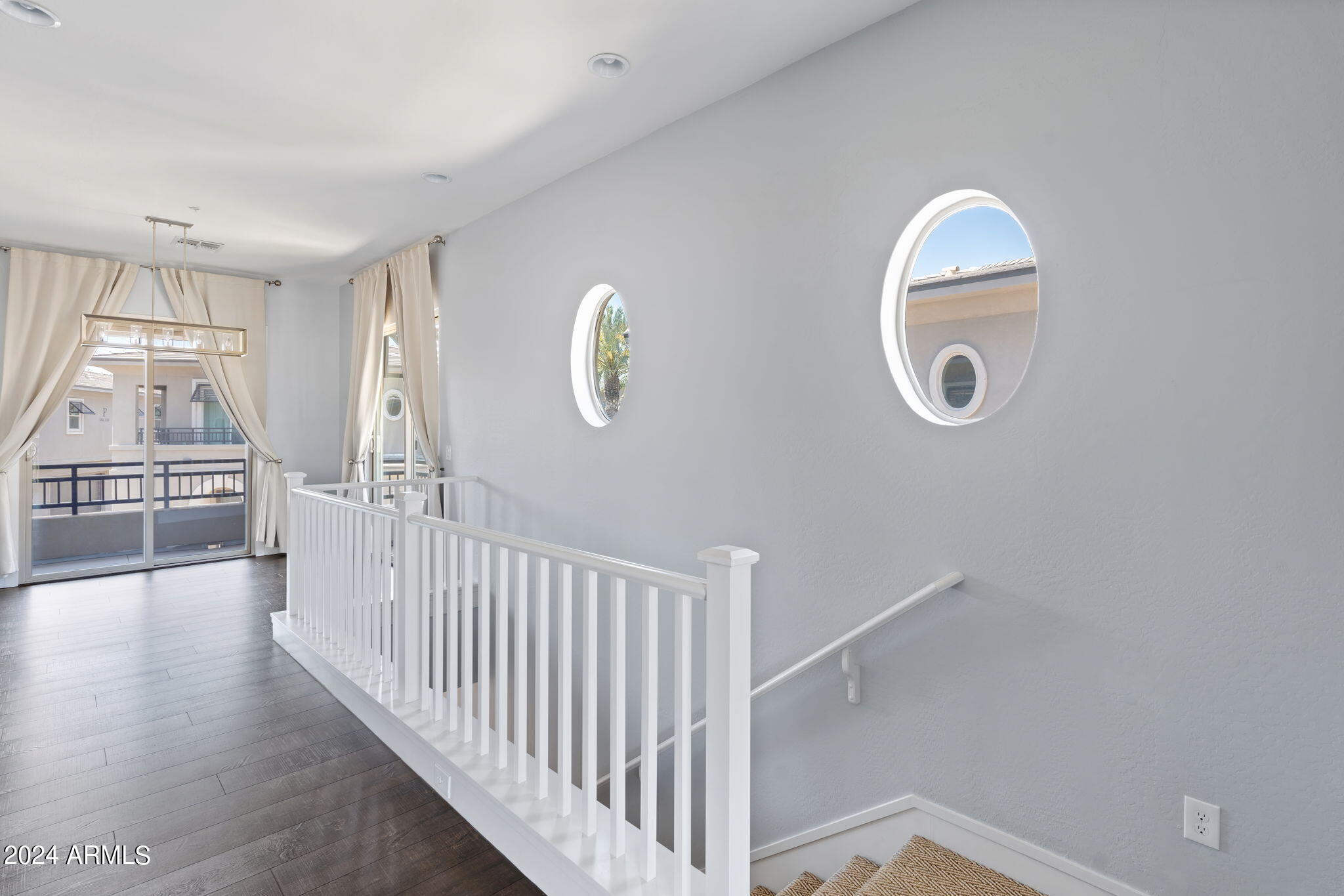 Scottsdale, Arizona 85251, United States, 3 Bedrooms Bedrooms, ,2 BathroomsBathrooms,Residential,Active,242437