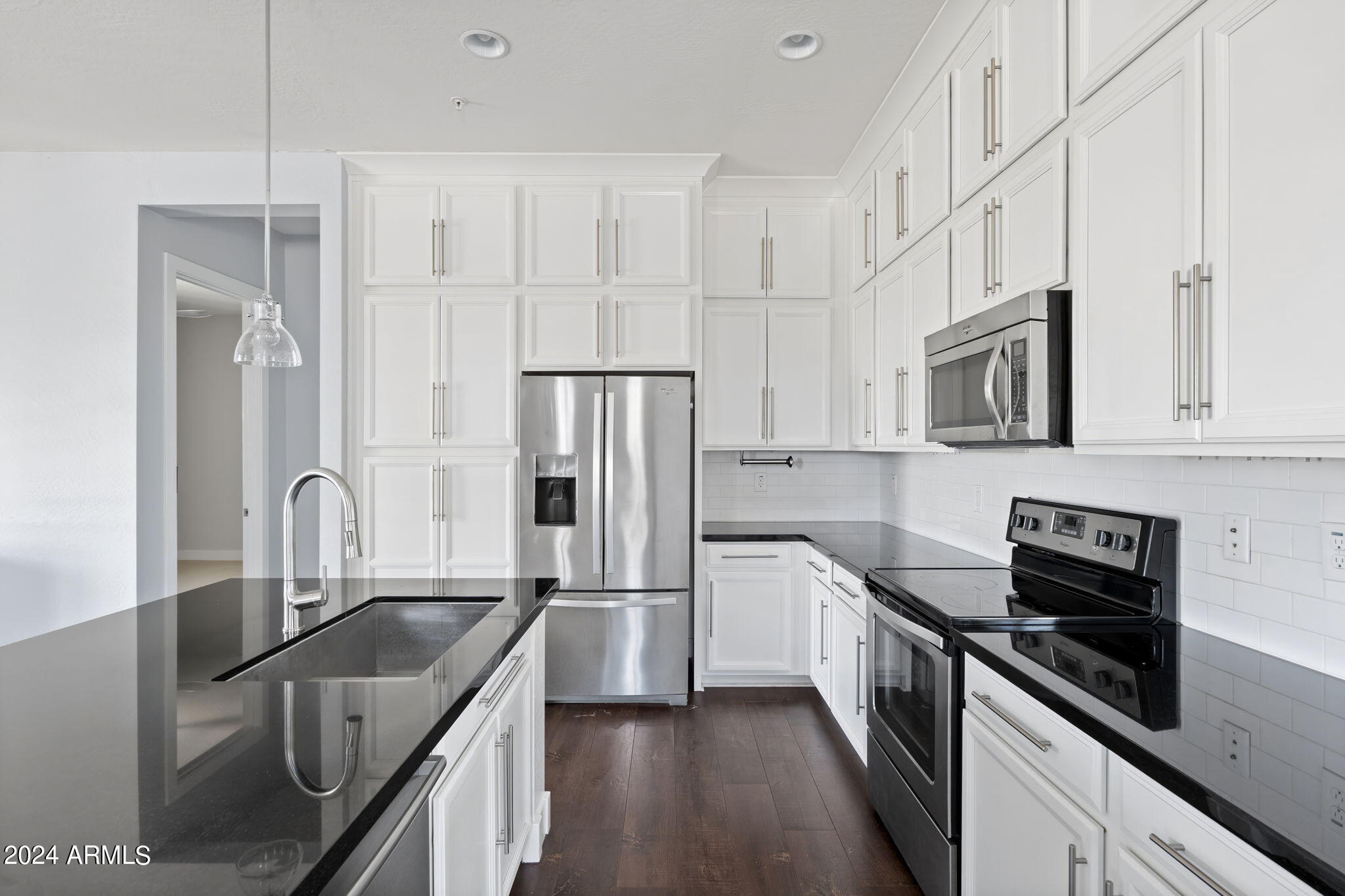 Scottsdale, Arizona 85251, United States, 3 Bedrooms Bedrooms, ,2 BathroomsBathrooms,Residential,Active,242437