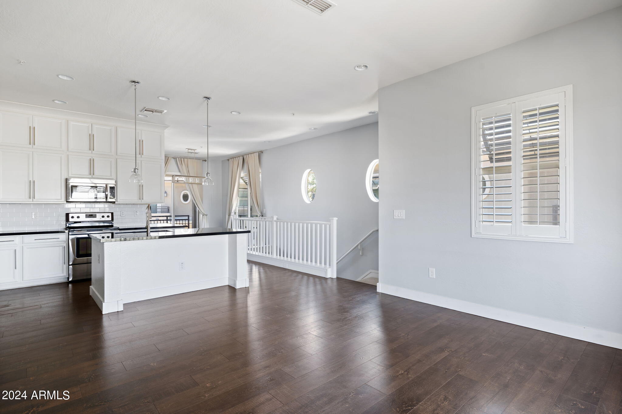 Scottsdale, Arizona 85251, United States, 3 Bedrooms Bedrooms, ,2 BathroomsBathrooms,Residential,Active,242437