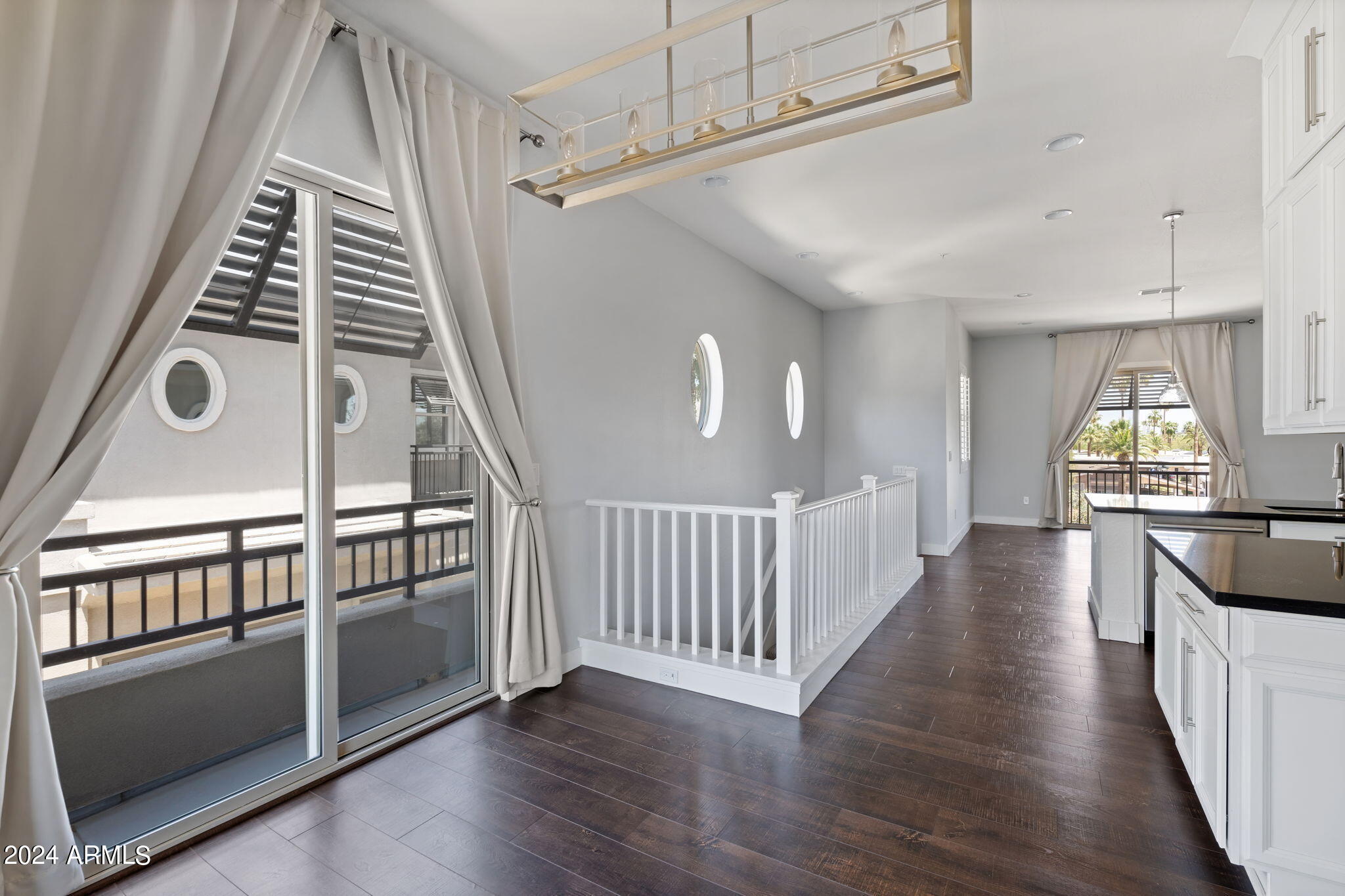 Scottsdale, Arizona 85251, United States, 3 Bedrooms Bedrooms, ,2 BathroomsBathrooms,Residential,Active,242437