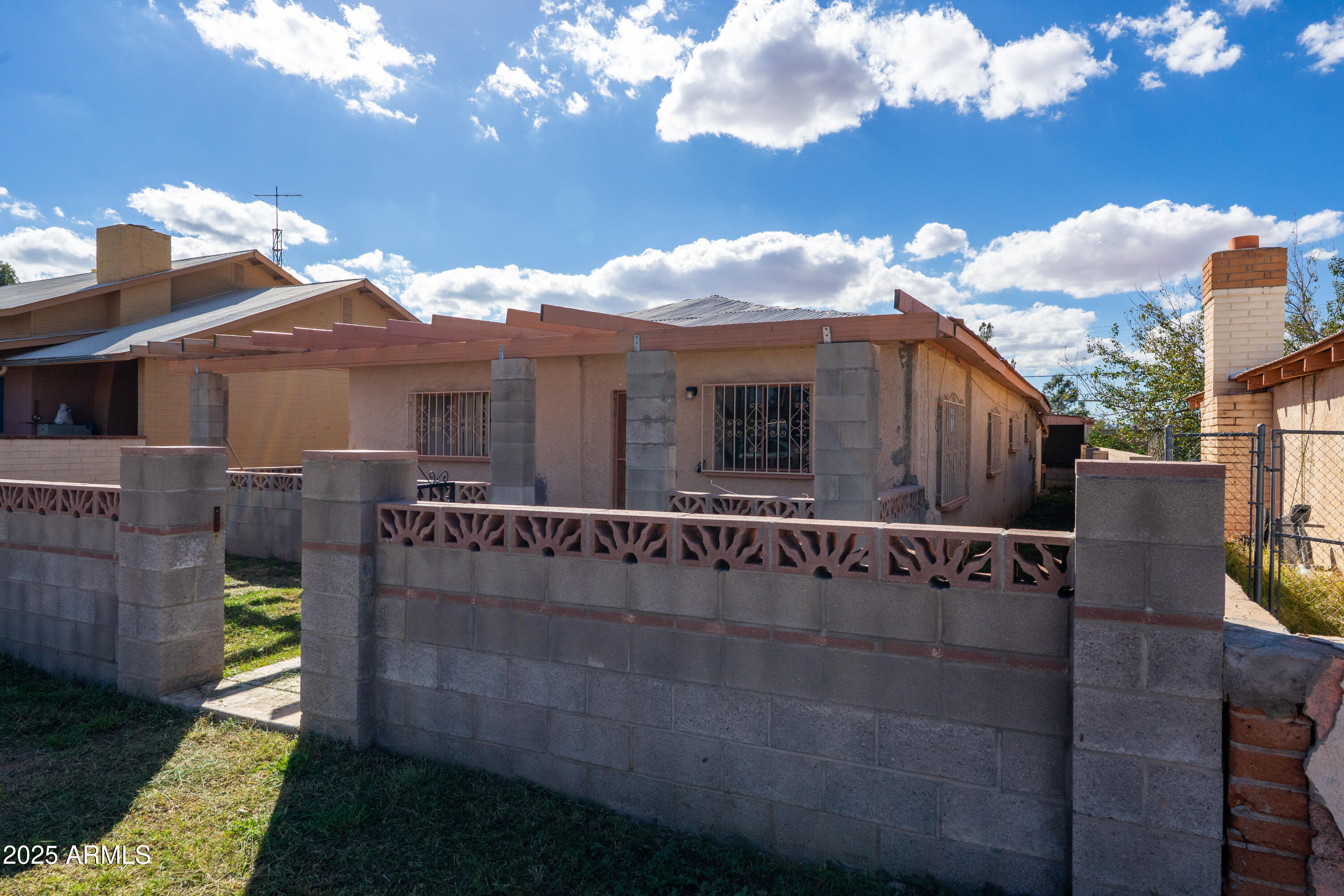 3848 S Hillman Avenue