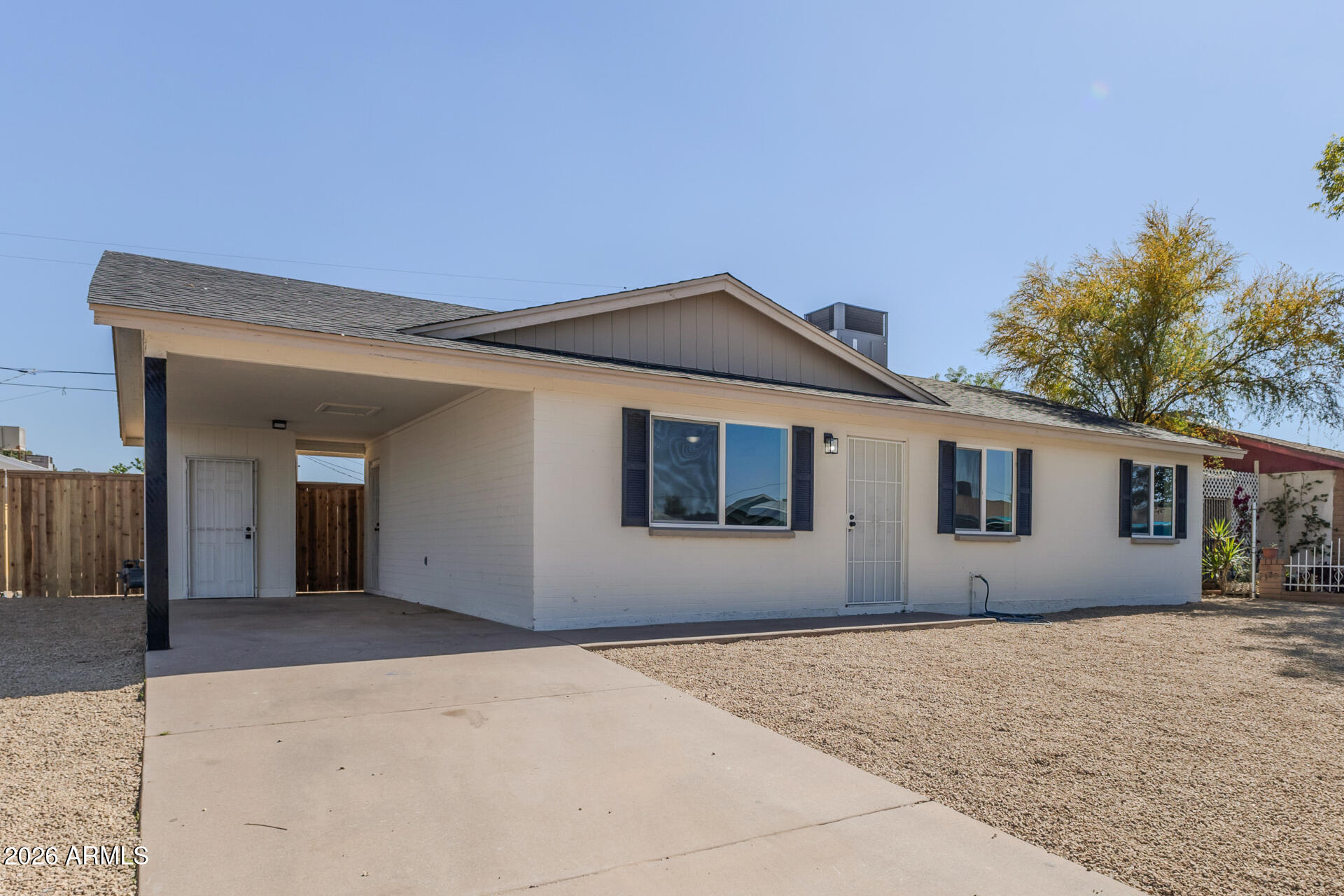 2107 W CHAMBERS Street