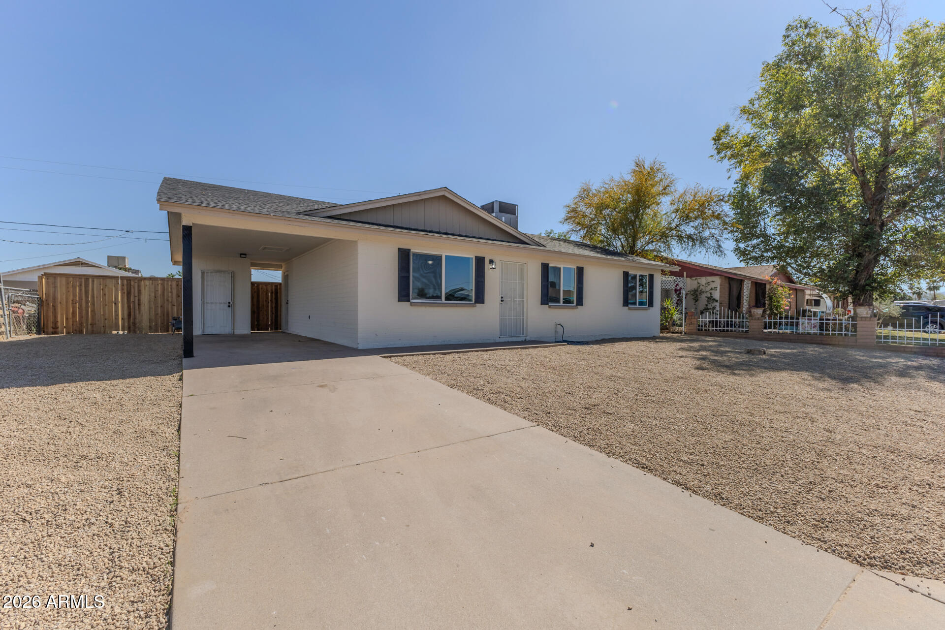 2107 W CHAMBERS Street