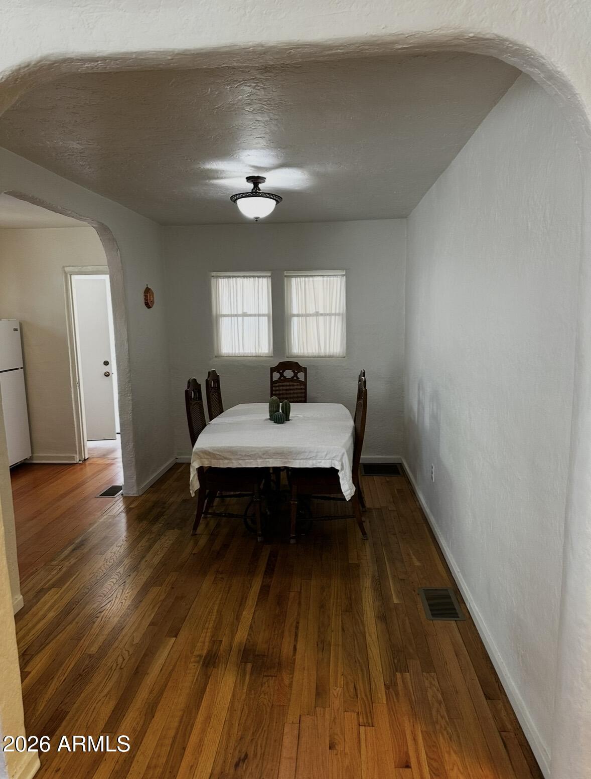 350 E Cottonwood Street