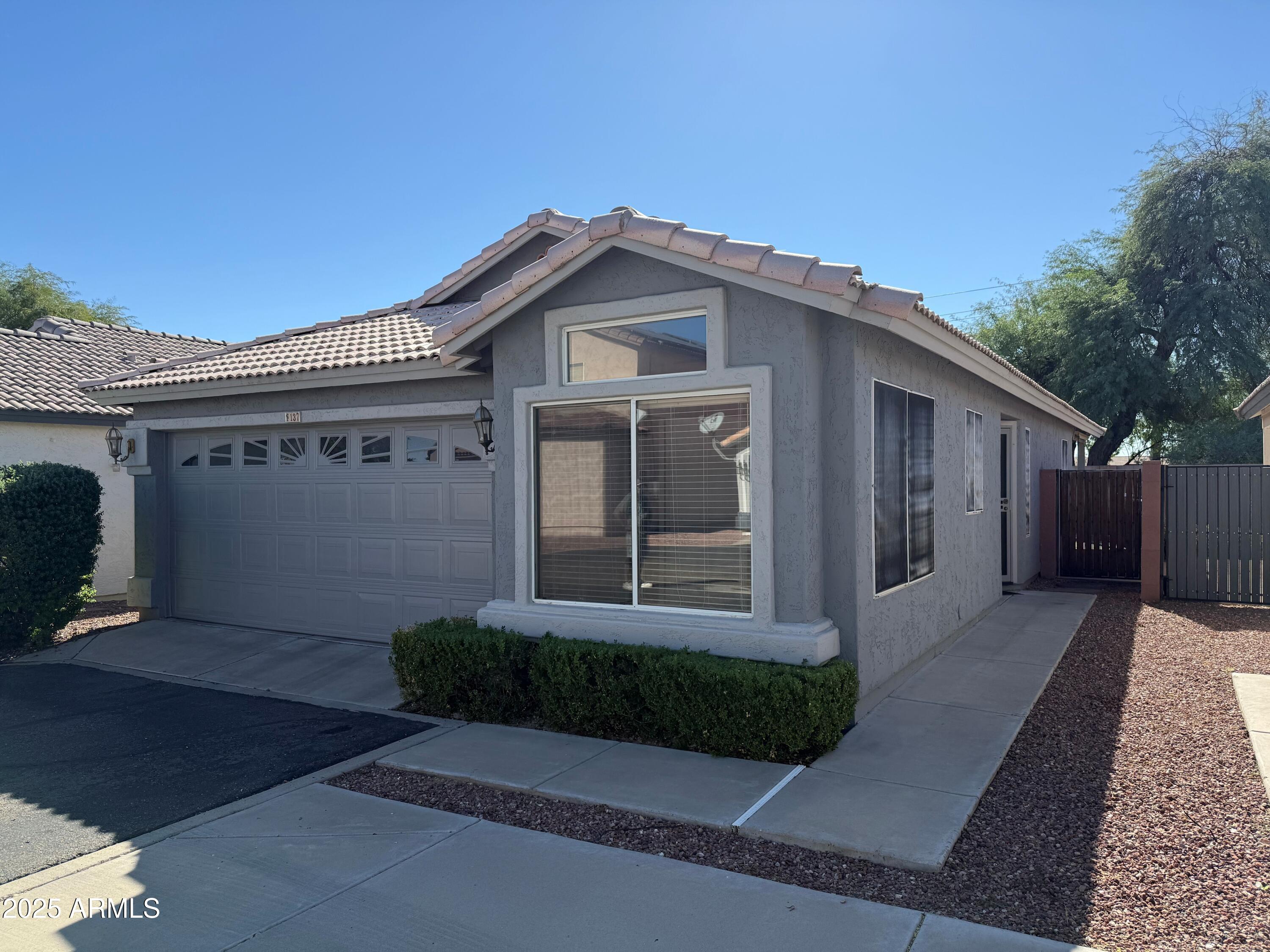 2221 E Union Hills Drive 137