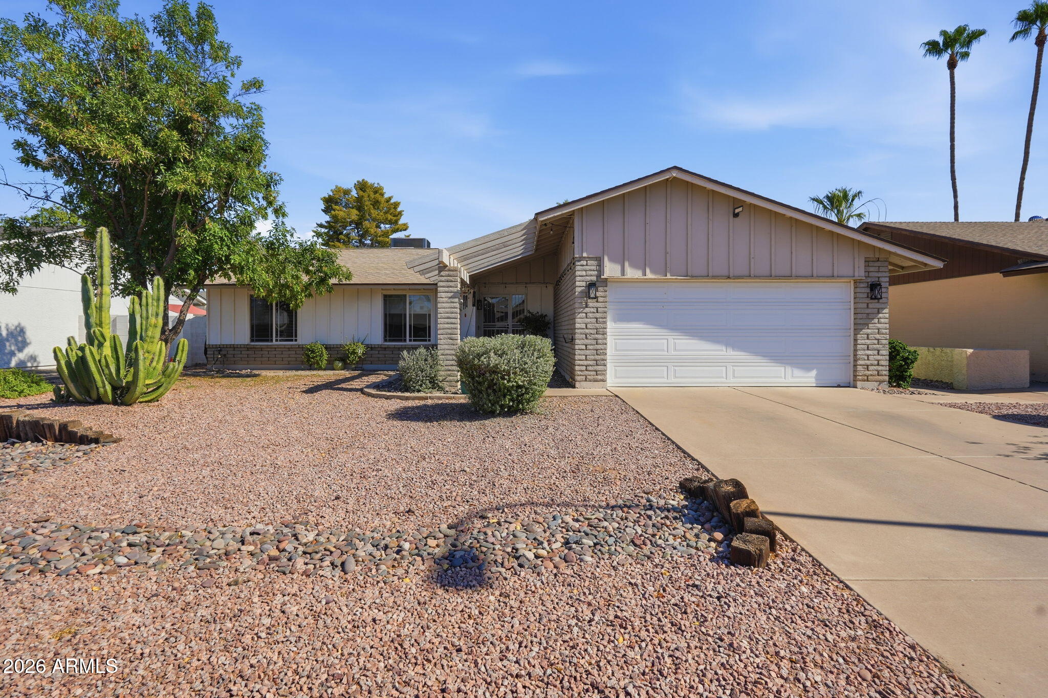 1358 E CHILTON Drive
