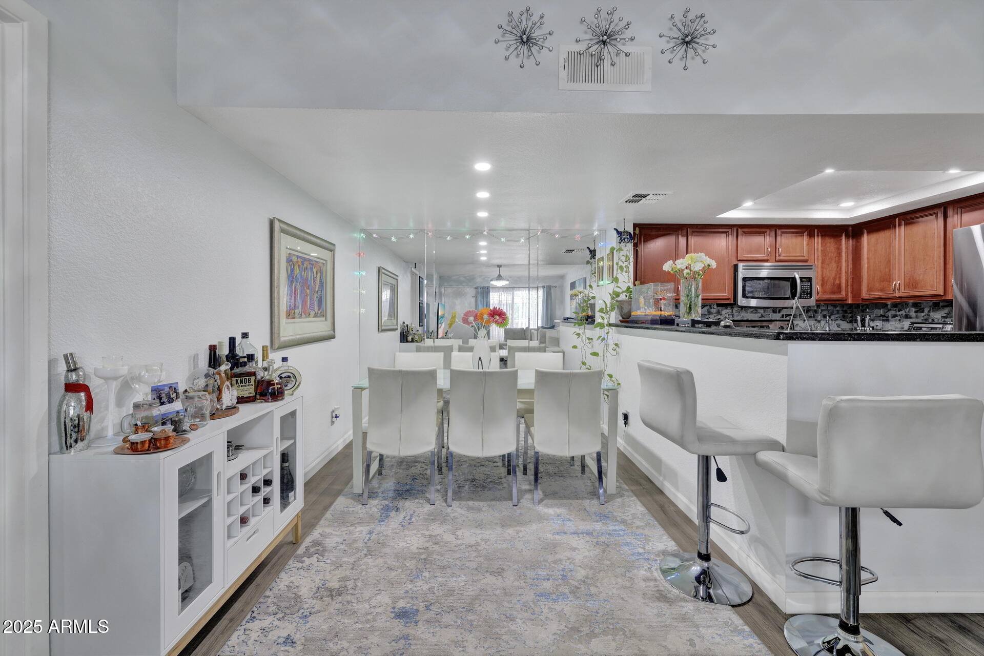 5757 W EUGIE Avenue 2100