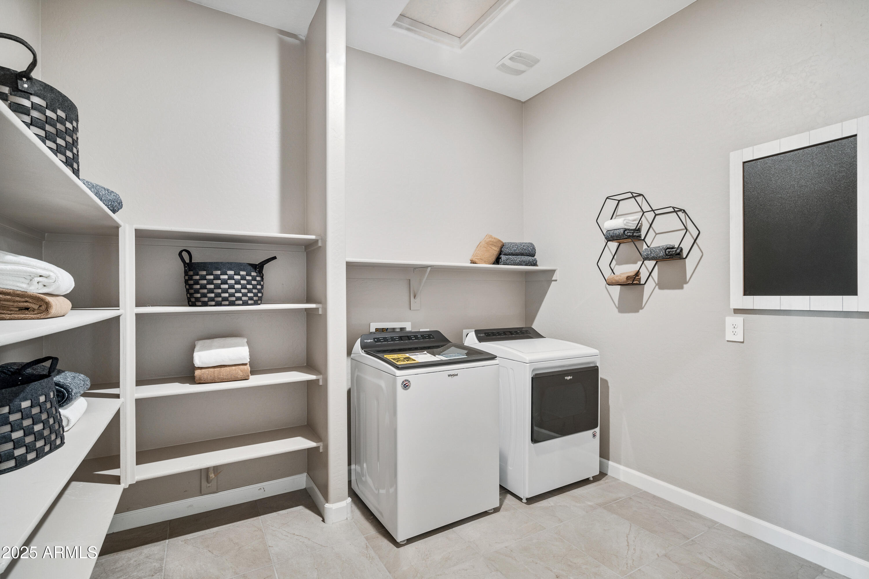 41039 W Sunland Drive